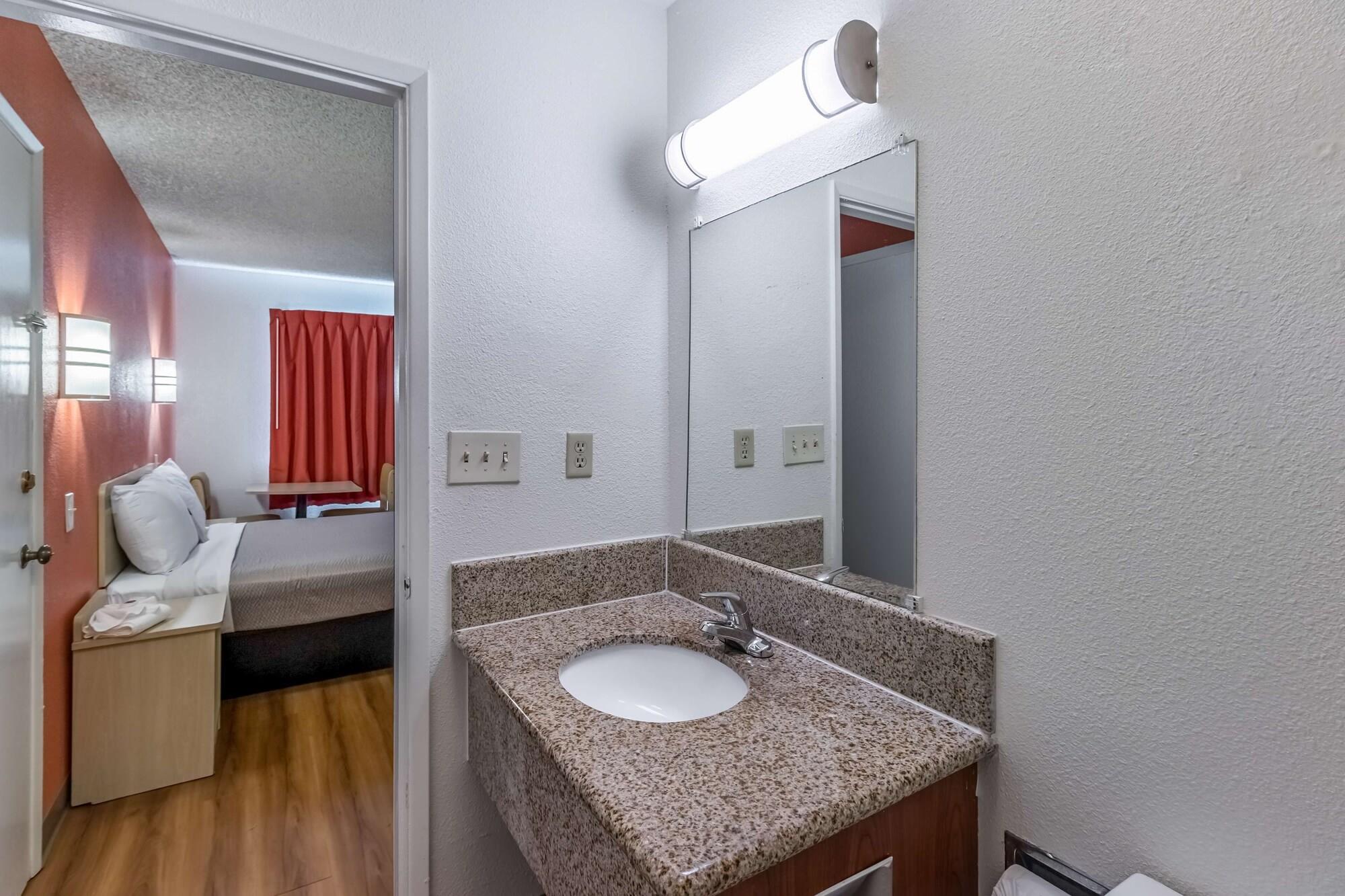 Motel 6-Beaverton, Or Zewnętrze zdjęcie