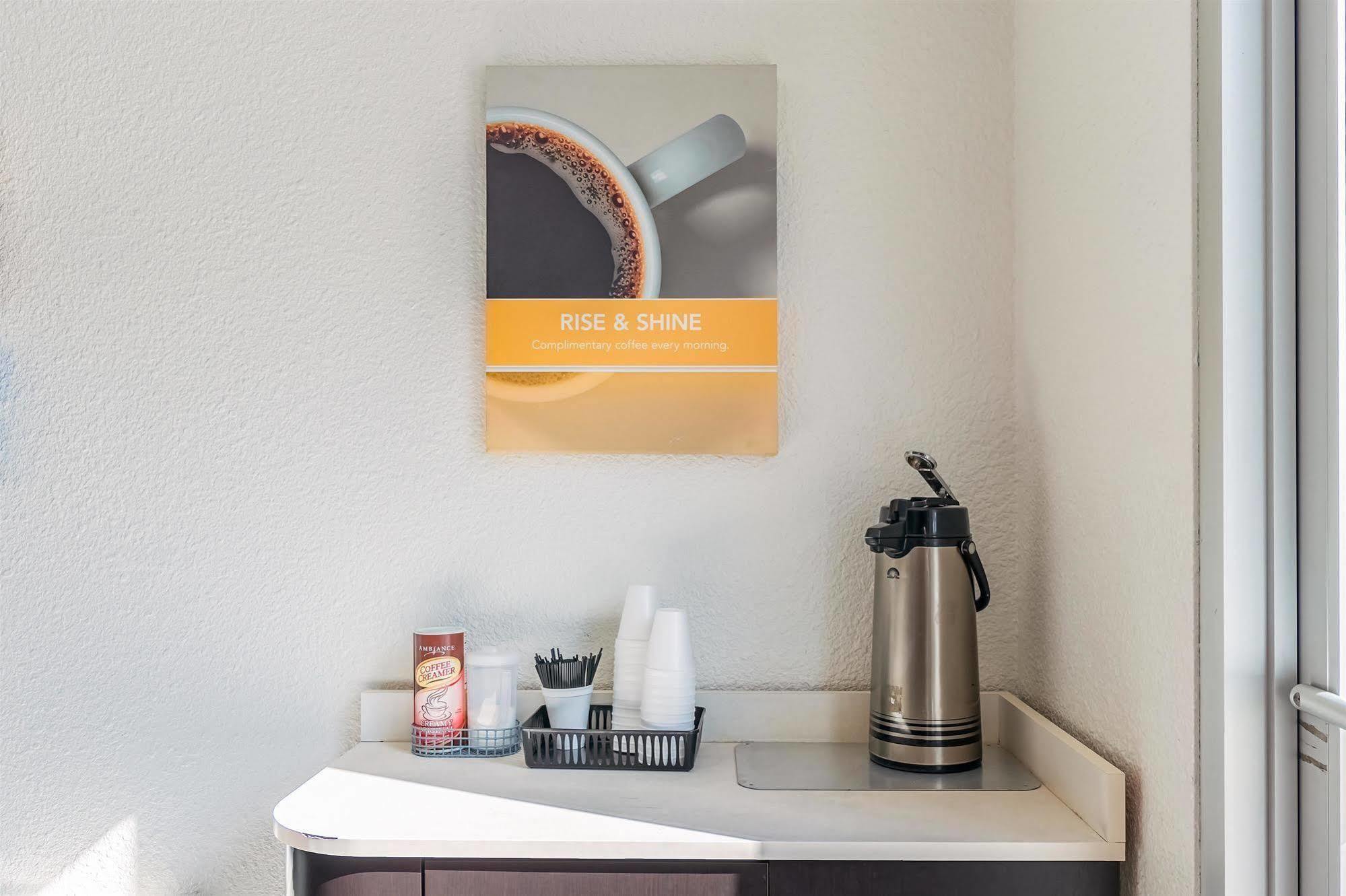 Motel 6-Beaverton, Or Zewnętrze zdjęcie